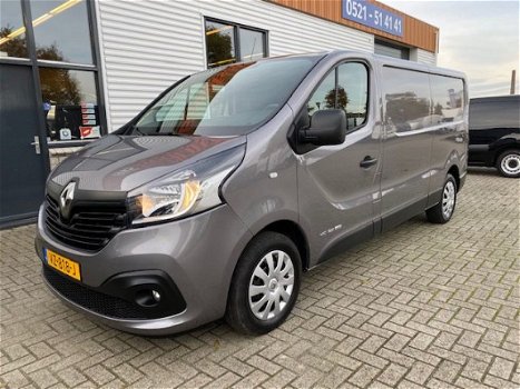 Renault Trafic - 1.6 dCi 120pk T29 L2H1 Luxe Energy / lease € 235 / airco / cruise control / navigat - 1