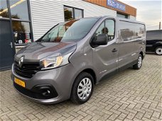 Renault Trafic - 1.6 dCi 120pk T29 L2H1 Luxe Energy / lease € 235 / airco / cruise control / navigat