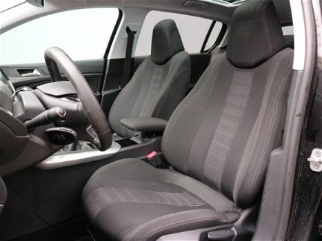 Peugeot 308 - 1.2 130 pk Premium Panoramadak | Navigatie | Camera - 1
