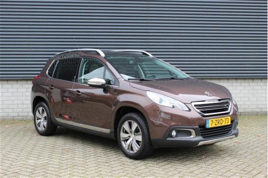 Peugeot 2008 - 1.2 PureTech 82pk Allure / navi / panoramadak - 1