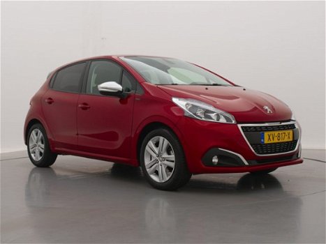 Peugeot 208 - 1.2 110pk Signature | Navigatie | Parkeersensoren | Airco | | Navigatie | Parkeersenso - 1