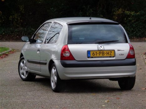 Renault Clio - 1.4-16V Privilège APK/NAP/SUPER NETTE AUTO - 1