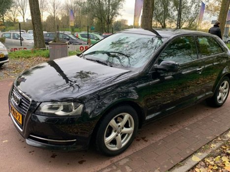 Audi A3 - 1.6 TDI Attraction Business Edition - 1