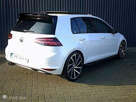 Volkswagen Golf - 2.0 TDI Highline - 1