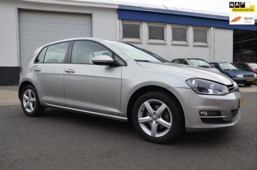 Volkswagen Golf - 1.6 TDI Comfortline /NETTE AUTO/climate control/eerst eigenaar/navigatie/NL auto - 1