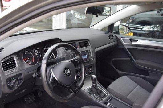 Volkswagen Golf - 1.6 TDI Comfortline /NETTE AUTO/climate control/eerst eigenaar/navigatie/NL auto - 1