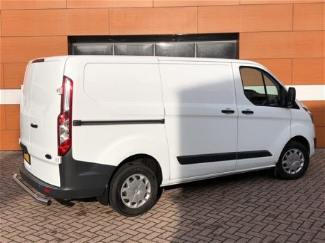 Ford Transit Custom - 270 2.2 TDCI L1H1 Trend €199,69 p.m. (Airco/Cruise Control) - 1