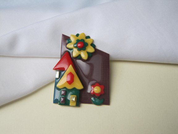 Broche Lucinda twee geel rode huizen en bloem zon 6.7x4.9 cm - Afbeelding 7