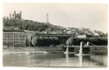 A010 Lyon - Passerelle du Palais de Justice sur la / Saone et Colline de Fourviere / Frankrijk - 1 - Thumbnail