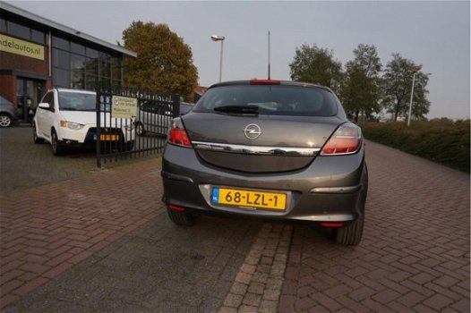 Opel Astra GTC - 1.7 CDTI 125PK COSMO LUXE 1E EIG NL AUTO NAVI LEDER STOELVERW. AUT.AIRCO CRUISECONT - 1