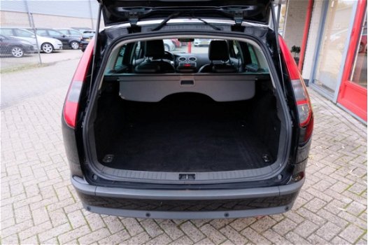 Ford Focus Wagon - 1.6-16V Titanium Clima/PDC/Navi/Stoelverw - 1