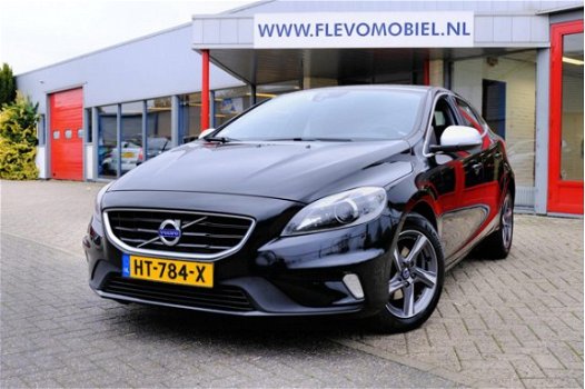 Volvo V40 - 2.0 D2 R-Design Business Xenon/Navi/PDC/Clima - 1