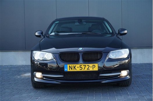 BMW 3-serie Coupé - 320xd Executive X-DRIVE LEER XENON I-DRIVE PRIV. GLASS CLIMA CRUISE PDC ETC - 1