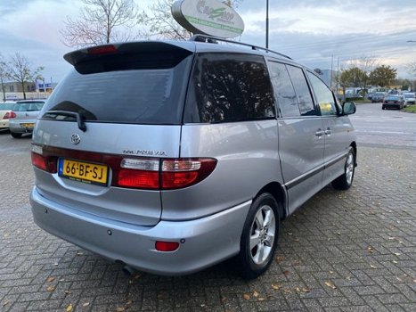 Toyota Previa - 2.0 D-4D Sol Window Van NAP / APK TOT 10-2020 / AIRCO / GRIJS KENTEKEN - 1