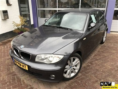 BMW 1-serie - 120d * AIRCO * NAVIGATIE * 5 deurs - 1