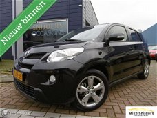 Toyota Urban Cruiser - van 1 eigenaar met trekhaak