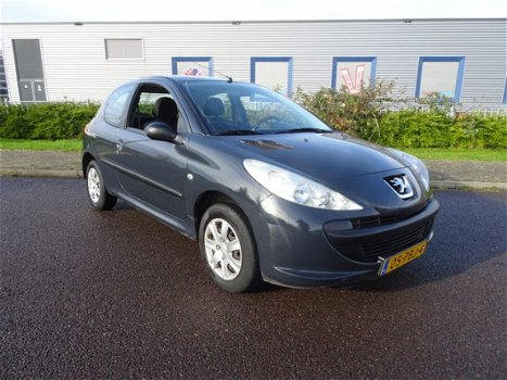 Peugeot 206 - 1.1 XR - 1