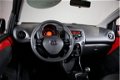 Toyota Aygo - 1.0 VVT-i (Centrale vergrendeling - Airconditioning - Bluetooth) /Demo-voertuig - 1 - Thumbnail