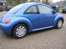 Volkswagen New Beetle - 2.0 Highline