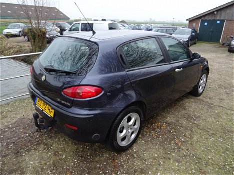 Alfa Romeo 147 - 1.6 T.Spark Veloce Progression LPG G3 + Nieuwe APK Nu 1.975, - 1