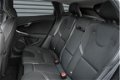 Volvo V40 - 1.6 D2 Momentum Panoramdak Navigatie Xenon Climate Control - 1 - Thumbnail