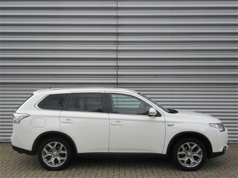 Mitsubishi Outlander - 2.0 PHEV Business Edition X-Line | incl. BTW | - 1