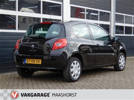 Renault Clio - 1.2-16V Authentique / airco - 1