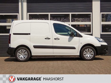 Citroën Berlingo - 1.6 e-HDI 500 Club Economy / airco / navigatie / trekhaak / parkeersensoren - 1