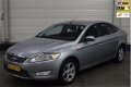 Ford Mondeo - 2.0-16V Limited +NAVI/PARKEERSENSOREN VOOR EN ACHTER/TREKHAAK - 1 - Thumbnail