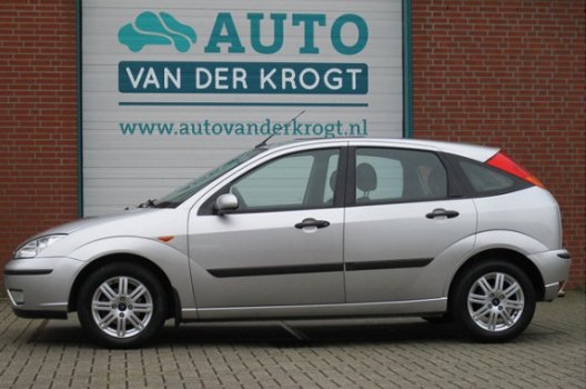 Ford Focus - 1.6-16V Futura Automaat APK 8-2020 Rijklaar - 1