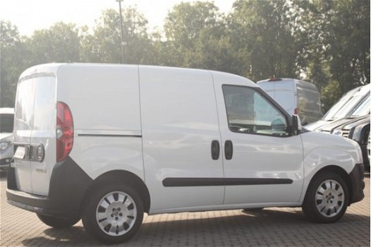 Fiat Doblò Cargo - 1.6MultiJet SX | Airco | Elektr. ramen | PDC achter | Lease 122, - p/m - 1