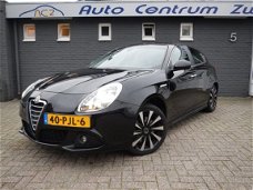 Alfa Romeo Giulietta - 2.0 JTDM 140 DISTINCTIVE led sport int. airco/ecc mf stuur pdc