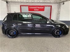 Volkswagen Golf - R32 3.2 V6 DSG 5DRS