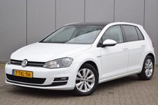 Volkswagen Golf - 1.6 TDI Highline BlueMotion Camera PDC Navi Cruise Climate Trekhaak Lmv 16" Sports