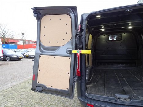 Ford Transit Custom - 340 Trend L1H1, Automaat | Voorruitverw. | Camera | Cruise control | Parkeerse - 1