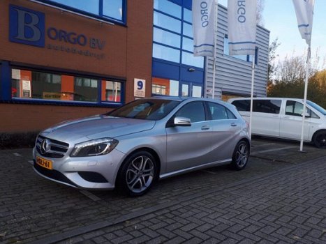 Mercedes-Benz A-klasse - 180 Edition Navigatie 4U3 Airco, navi, Nap, Bj 2013 - 1