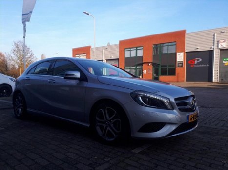 Mercedes-Benz A-klasse - 180 Edition Navigatie 4U3 Airco, navi, Nap, Bj 2013 - 1