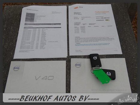 Volvo V40 - 2.0 D2 R-Design Business Leer Xenon Navi Stoelverwarming - 1