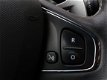 Renault Clio - TCe 120 EDC Automaat GT | R-Link Navigatie | Achteruitrijcamera | Climate Control | L - 1 - Thumbnail