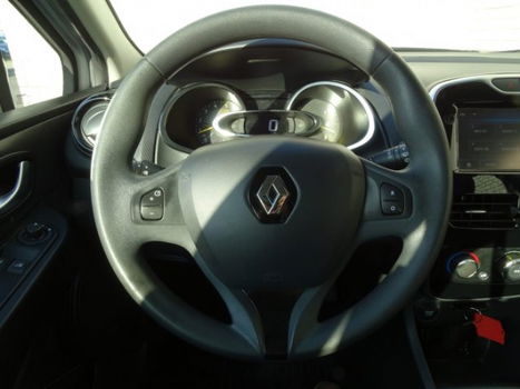 Renault Clio - dCi 90 Expression | Navigatie | Airco | Cruise Control | Exterieur details Chrome | - 1