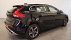 Volvo V40 - 2.0 D2 R-Design Business NAVI/XENON/CLIMA/CRUISE/LMV/LEER/ALCANTARA - 1 - Thumbnail