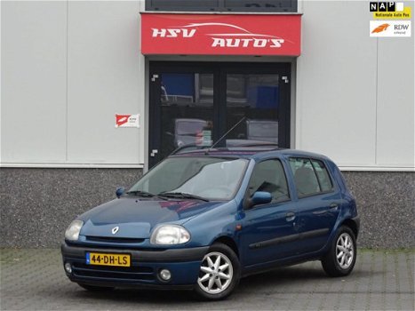 Renault Clio - 1.6 RXE AUTOMAAT APK 2020 (bj1999) - 1