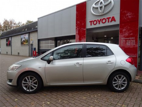 Toyota Auris - 2.0 D-4D Sol Meeneemprijs Climate Control / Cruise Control / Lichtmetalen Velgen / Ra - 1