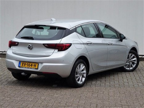 Opel Astra - 1.4 Turbo Innovation met Navi / Camera / Sport pakket / Donkere hemel - 1