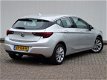 Opel Astra - 1.4 Turbo Innovation met Navi / Camera / Sport pakket / Donkere hemel - 1 - Thumbnail