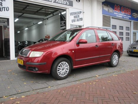 Skoda Fabia Combi - 1.4-16V Elegance Airco - 1