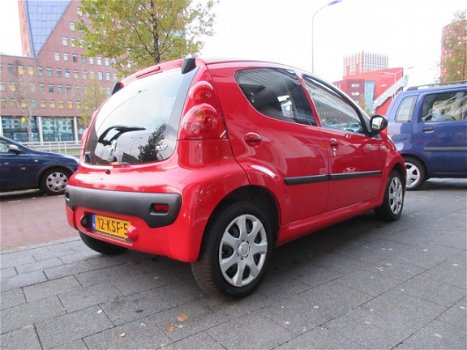 Peugeot 107 - 1.0-12V Sublime 5 Deurs Airco - 1