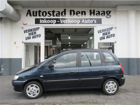 Hyundai Matrix - 1.6i 5 Deurs - 1