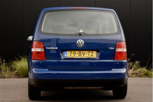 Volkswagen Touran - 1.9 TDI Grijs kenteken | Cruise Control | Trekhaak | Radio/CD | Prijs is ex BTW - 1