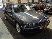 BMW 5-serie Touring - 520i Executive Automaat Airco Climate Control Leer Trekhaak - 1 - Thumbnail